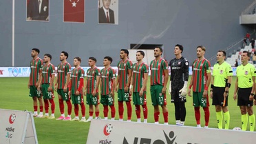 Karşıyaka 3 haftada galibiyet yüzü görmedi, Gaziemirspor derbisine odaklandı