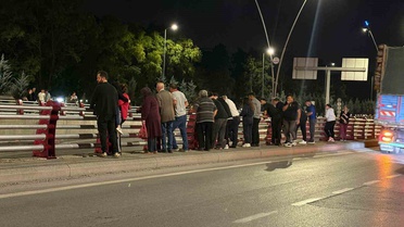 Kayseri Kocasinan'da 3 otomobilin karıştığı zincirleme kazada 2 sürücü yaralandı