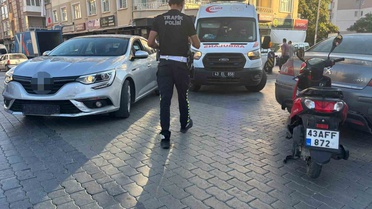 Kütahya Tavşanlı'da otomobil ve motosikletin çarpıştığı kazada 1 kişi yaralandı