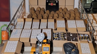 Afyonkarahisar Bolvadin'de 274 bin boş makaron ele geçirildi, 3 şüpheli adli işlem gördü