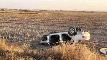 Aksaray Yeşilova yolunda otomobil tarlaya uçup takla attı, sürücü yaralandı