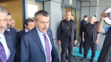 Turgutlu'daki silahlı olay sonrası Bakan Tekin programlarını iptal edip Manisa'ya gitti
