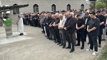 Amasra kazasında yaşamını yitiren 3 aylık bebeğin cenazesine tutuklu baba da katıldı