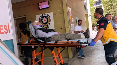 Bursa İnegöl'de otomobil şarampole uçtu, 83 ve 80 yaşındaki çift yaralandı