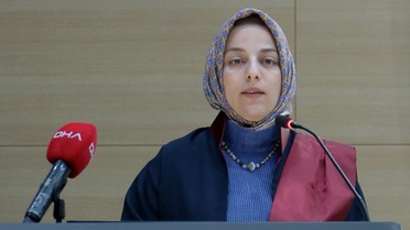 Doç. Dr. Uygur, kumarın uyuşturucu bağımlılığıyla aynı başlıkta olduğunu söyledi