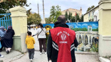 Edirne Emniyet Müdürlüğü 147 okulda 64 görevli, 38 motorize ekip görevlendirdi