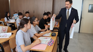 Hatay Valisi Masatlı, deprem sonrası 254 yeni okul ve süren 47 inşaatı anlattı