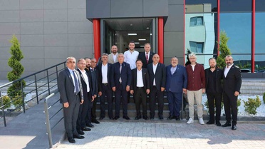 Kayseri Valisi Çiçek, Mimarsinan OSB'yi ziyaret edip firmalardan bilgi aldı
