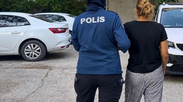 'Gizli bölme' daha fazla gizleyemedi! 7 aydır aranan kadın yakalandı