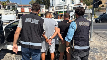 Sahte kimlik ve pasaportla Bodrum'a geldi! Fransa'nın kırmızı bültenle aradığı isim yakalandı