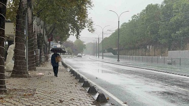 Kocaeli'yi sağanak vurdu: Bazı noktalarda su baskını, Valilikten çarşambaya kadar tedbir çağrısı