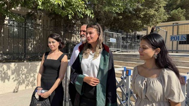 Yanıltıcı paylaşım iddiasıyla yargılanan Melek Karahan Mardin'de tahliye edildi
