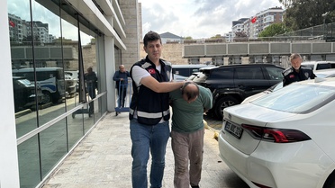 Tekkeköy'de husumetli kardeşler arasında silahlı olay! Polisi gören şüpheli namluyu kendine çevirdi