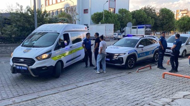 Okul önünde pompalı tüfekle gezen 2 şüpheli yakalandı