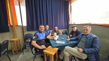 Bozüyük'te polis kıraathanelerde 42 vatandaşa hırsızlık ve dolandırıcılık anlattı