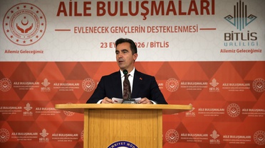 Evlilik kredisiyle yuva kuran genç çiftlere Bitlis'te Polisevi'nde program düzenlendi