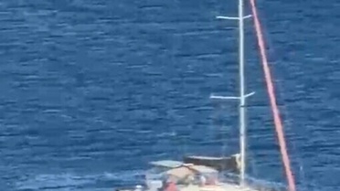 Bodrum'da alışverişe çıkan 3 şüpheli gözaltına alındı, 22 kaçak göçmen yakalandı