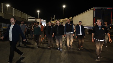 Doğubayazıt Kaymakamı Ayvat, Gürbulak'ta TIR yoğunluğu tedbirlerini gece denetledi
