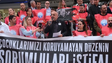Eğitim-İş Isparta Şubesi, 11 öğrencinin yaralandığı saldırı sonrası önlüğü fırlattı