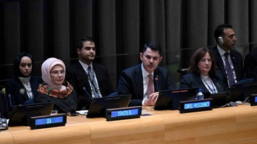 Emine Erdoğan: 'İlk meselemiz, tek kullanımlık ürünler etrafında şekillenmiş kullan-at kültüründen uzaklaşmak olmalı'