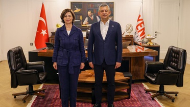 Eskişehir Büyükşehir Başkanı Ünlüce, YENİ Parti Genel Başkanı Özel'i ziyaret etti