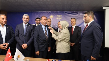 Mardin'de görevinden alınan Yeniden Refah İl Başkanı Mahmut Özer AK Parti'ye katıldı
