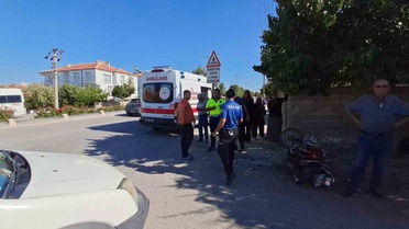 Karaman Beyazkent'te devrilen motosiklette 1 kişi yaralanarak hastaneye kaldırıldı