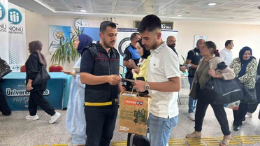 Malatya'da emniyet, otogar ve garda öğrenci ve velilere UYUMA ile KADES'i anlattı