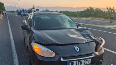 Malatya Darende'de yolcu otobüsünden inen 70 yaşındaki yaya otomobil çarpmasıyla öldü