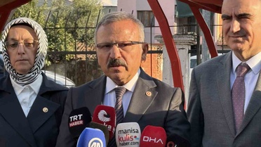 TBMM komisyonu Turgutlu'da aileleri dijital şiddet ve gamalı haça karşı uyardı