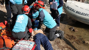 Kayseri İncesu'da UMKE 11. Bölge Tatbikatı'nda suda boğulma senaryoları uygulandı