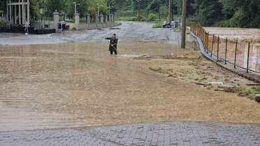 Zonguldak'ta sağanakta dere taştı, küçük sanayi sitesinde atölyeleri su bastı