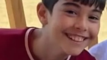 Adana Kozan'da takla atan otomobildeki 13 yaşındaki çocuk 13 gün sonra öldü.