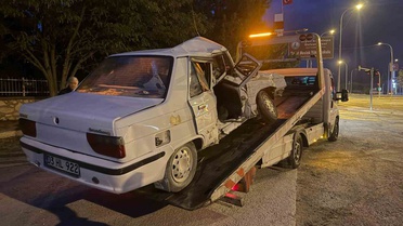 Afyonkarahisar Bayat'ta kazada yaralanan 3 kişi hastanelere kaldırıldı