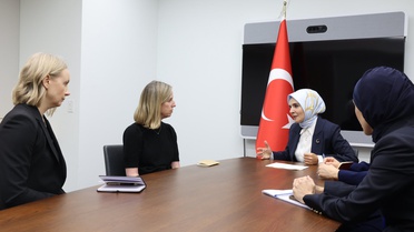 YouTube yetkilisi Miller, Göktaş ile 15 yaş altı sosyal medya düzenlemesini görüştü