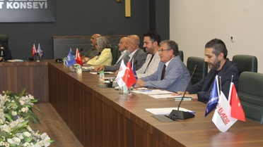 Elazığ Kent Konseyi, 206 oyla seçilen Başkan Koca ile çimento çalıştayı kararı aldı