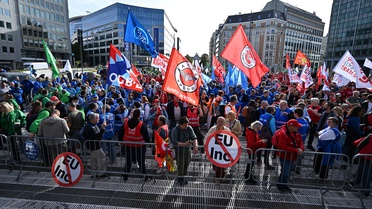 Brüksel'de sendikalar EU Inc. teklifini bakanlar toplantısı sırasında protesto etti