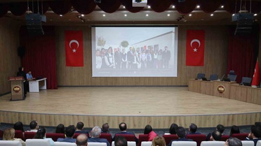Hatay'da sosyal projeler toplantısında 9 bin 605 çocuk için çalışmalar ele alındı