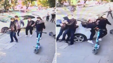 Kaldırıma çıkan otomobil 4 öğrenciye çarptı! Dehşet anları kamerada