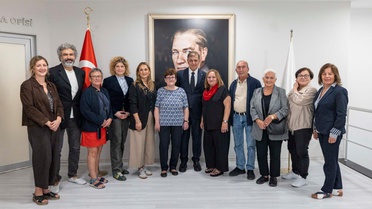 İzmir Büyükşehir Belediye Başkanı Tugay, Bremen'de İzmir Günleri düzenlemeyi önerdi