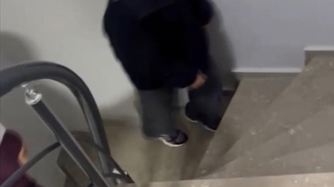 Kağıthane'de hırsızlık şüphelisi 2 kadın, ev sahibinden kaçarken bodrum kata indi