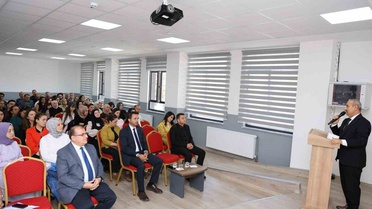 Karabük'te rehber öğretmenler toplantısında Akbaş akran zorbalığına dikkat çekti