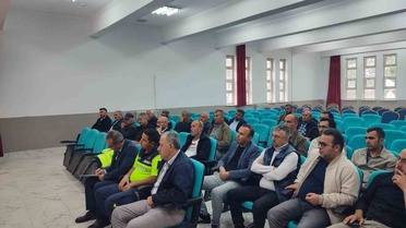 Karapınar'da taşımalı eğitim servis şoförlerine güvenlik kuralları anlatıldı