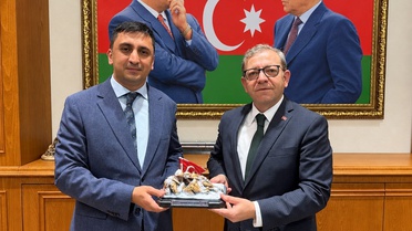 Kars Valisi Polat, Azerbaycan Başkonsolosu Zeynalov'u ziyaret etti