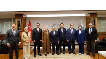 Kayseri'de Büyükkılıç, AK Parti heyetiyle kentin ihtiyaçlarını istişare etti