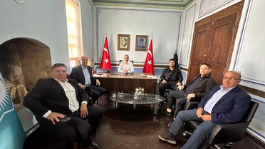 AK Parti Milletvekili Sarıçam, Kırklareli Ticaret Borsası heyetini kabul etti