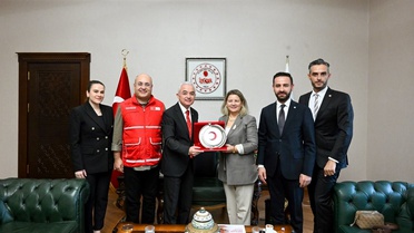 Kırklareli Valisi Turan, Kızılay heyetini ağırladı, desteğin süreceğini söyledi