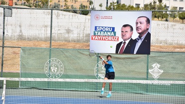 Şırnak'ta Cudi Cup'ta 61 sporcu mücadele ediyor, yarın yarı finaller oynanacak