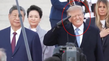 Trump'tan Şi'ye savaş uçaklı karşılama! Yüzündeki ifade dikkat çekti