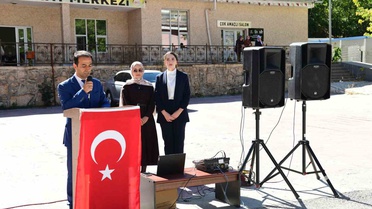 Van Çatak'ta İlköğretim Haftası, Atatürk İlkokulu bahçesinde kutlandı